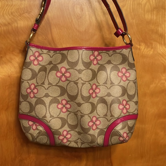 COACH. TAN AND PINK FLORAL SHOULDER BAG. HANDLES CRACKING. GOLD TRIM. CUTE! EUC - Picture 10 of 12